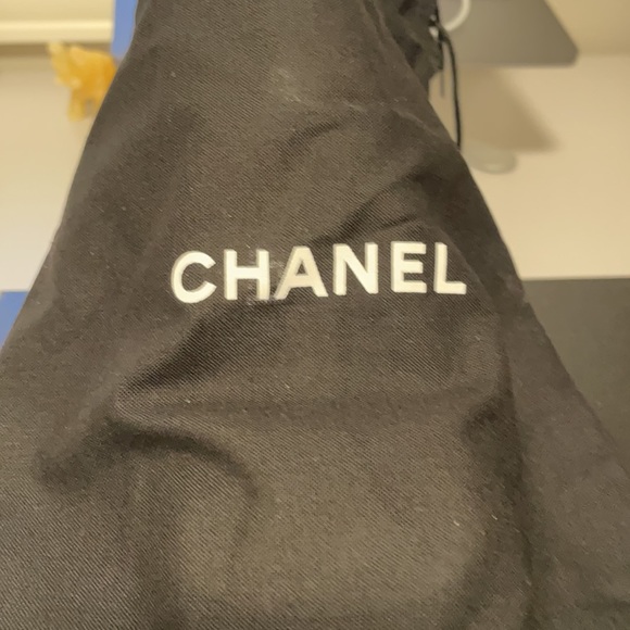 Chanel open lamb skin pumps - Picture 3 of 9